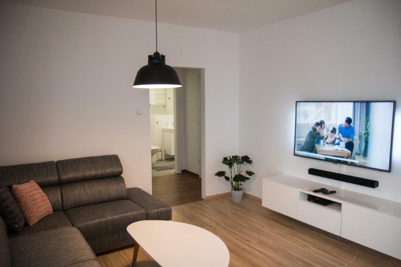 Apartament F&J Stary Toruń Exteriör bild