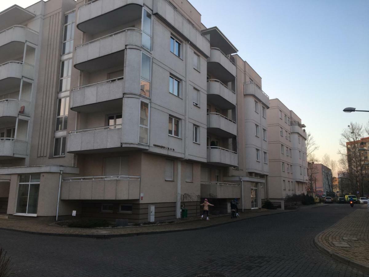 Apartament F&J Stary Toruń Exteriör bild